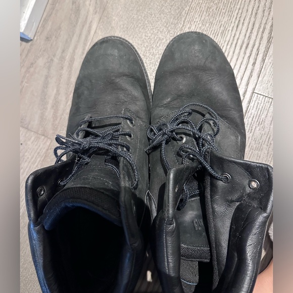 Great condition Men’s Black Timberlands - Picture 4 of 4